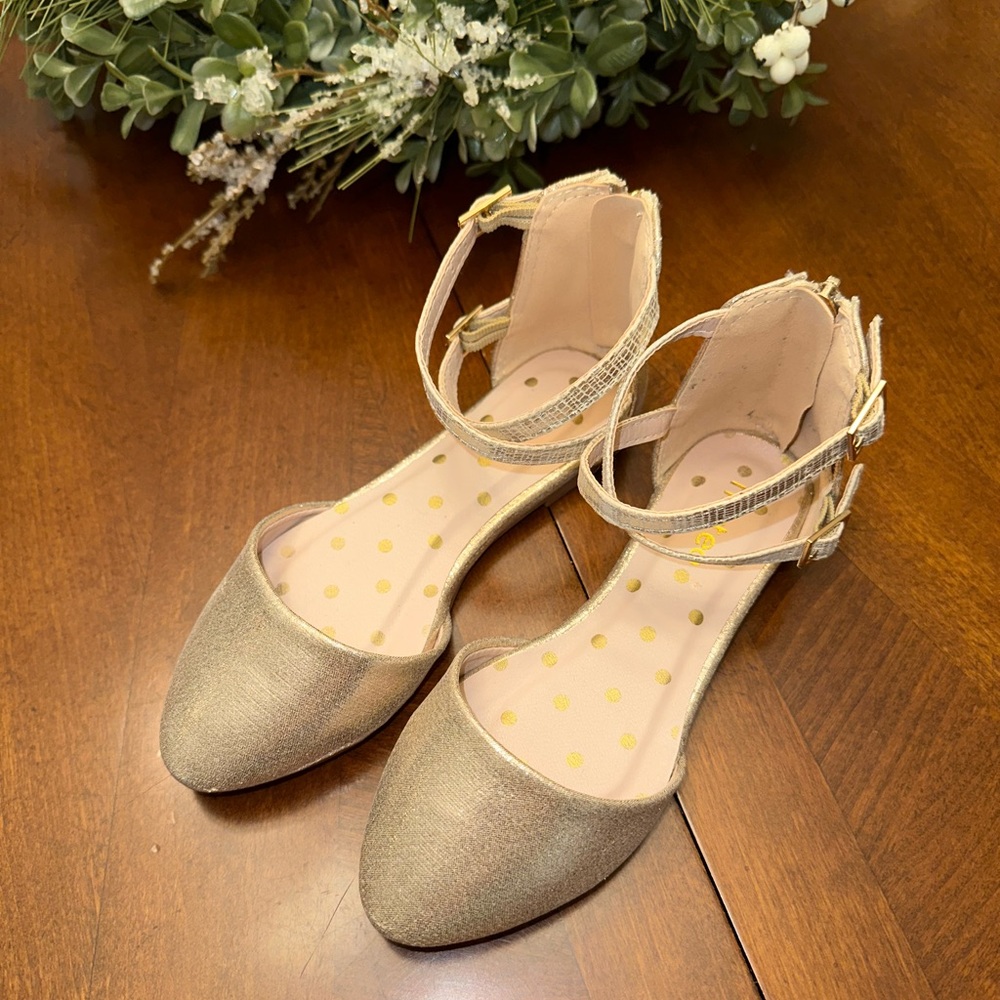 Girls dress shoes, Like new!
